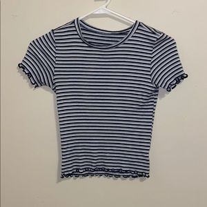 Blue/white ribbed t-shirt.